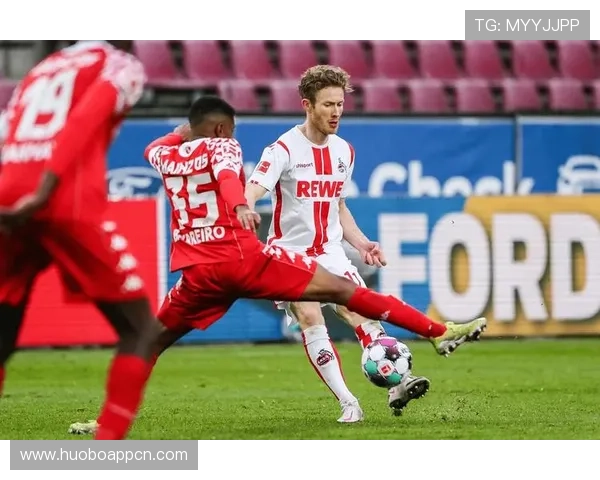 使用谈球吧app轻松分析足球比赛数据，帮助你成为朋友圈中的足球专家和赛事解说员